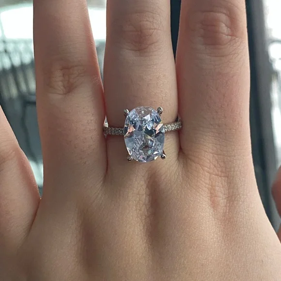 Silver ring - Picture 2 of 2